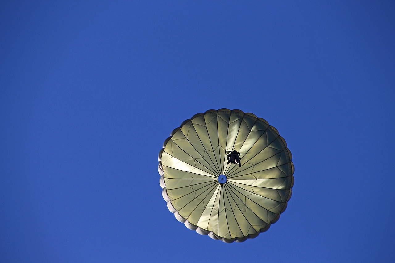 parachute  soldier  float free photo