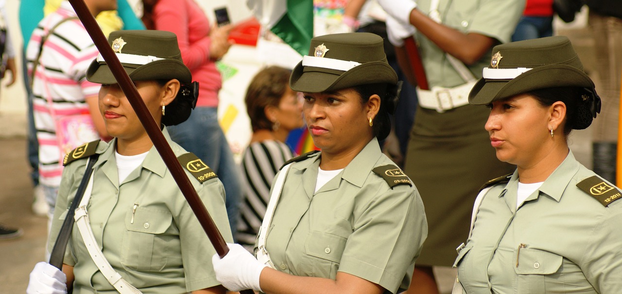 parade military ladies free photo