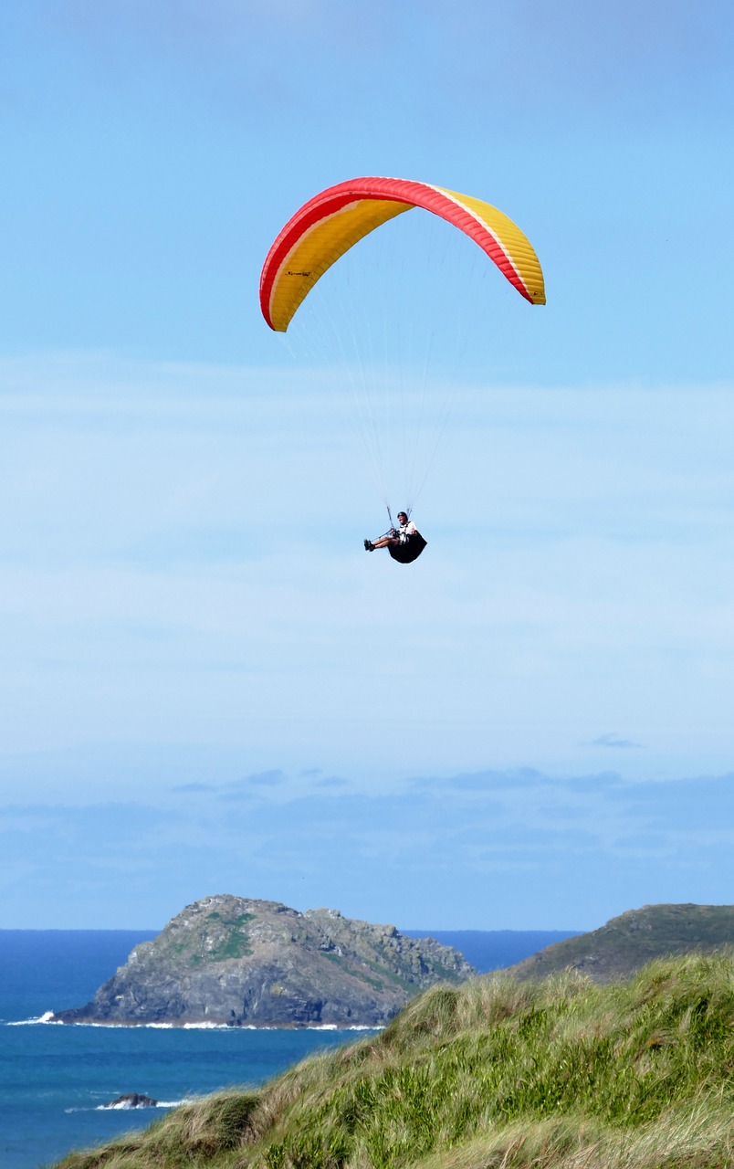 paraglider paragliding gliding free photo
