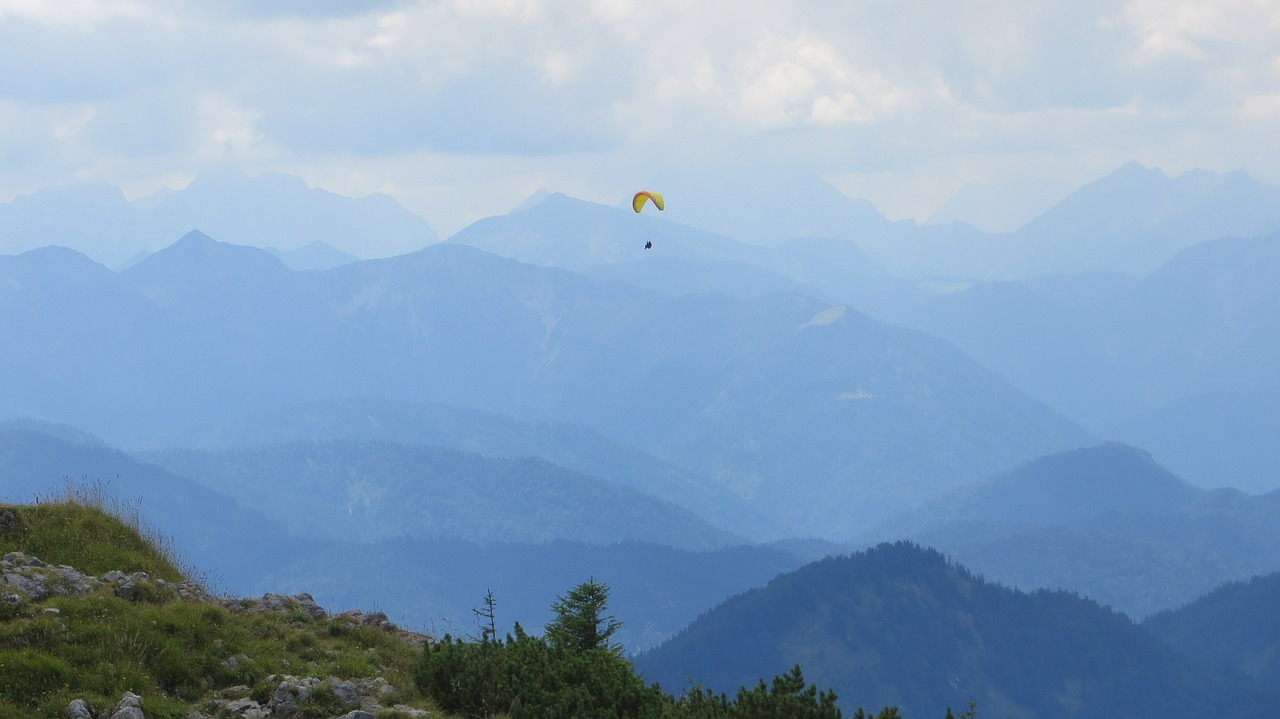paraglider paragliding fly free photo