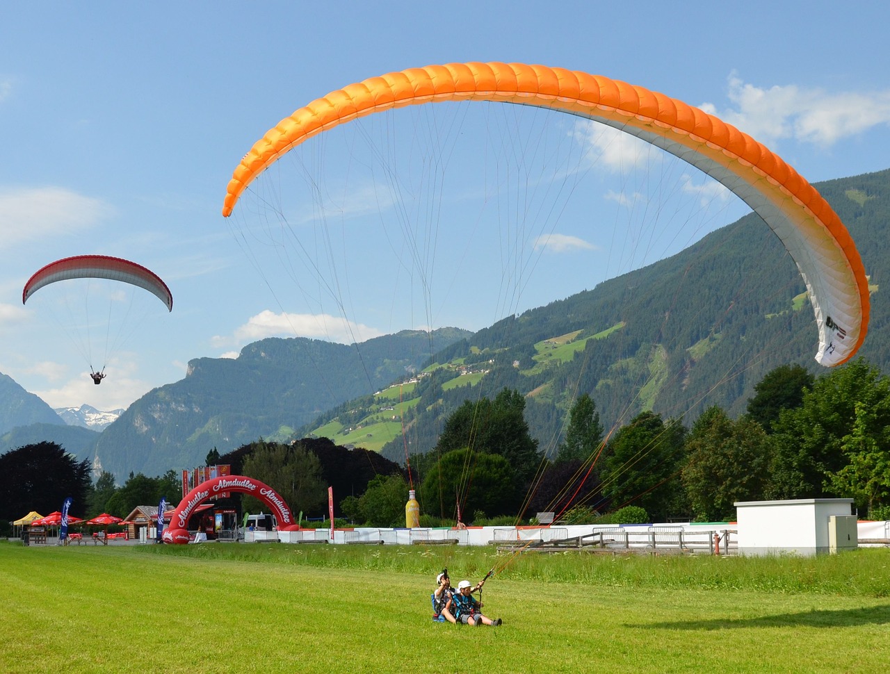 paragliding zillertal austria free photo