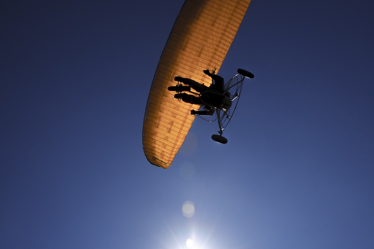 paragliding engine sky free photo