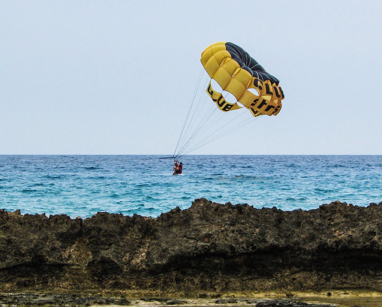 paragliding sea sport fly free photo