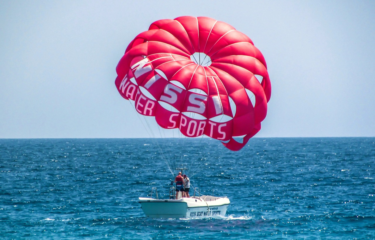 paragliding sea sport fly free photo