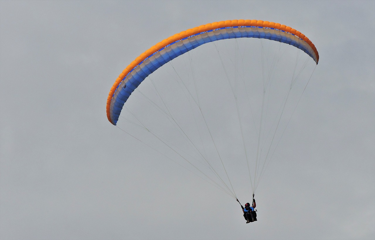 paragliding paraglide parachute free photo