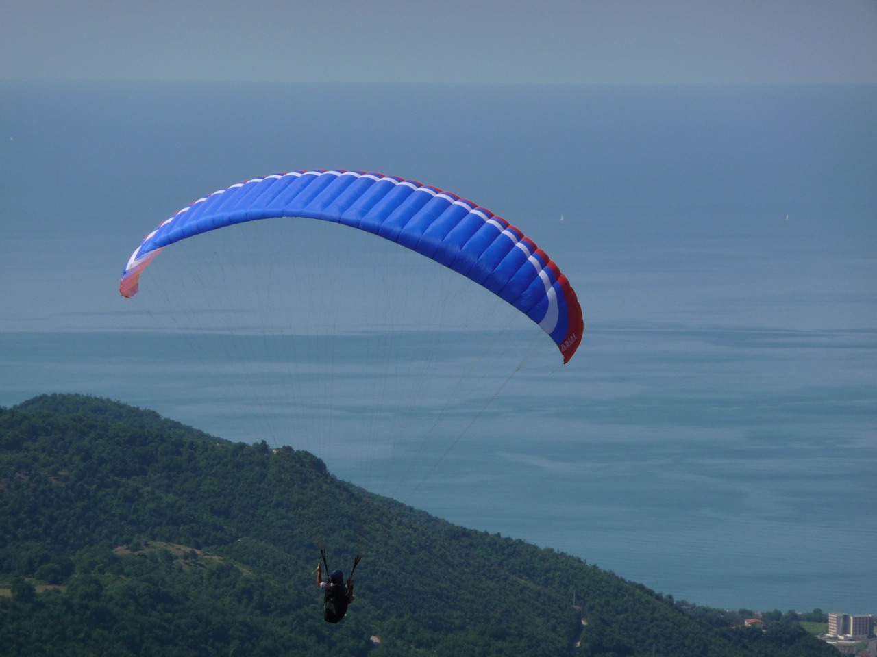 paragliding gulf silhouette free photo