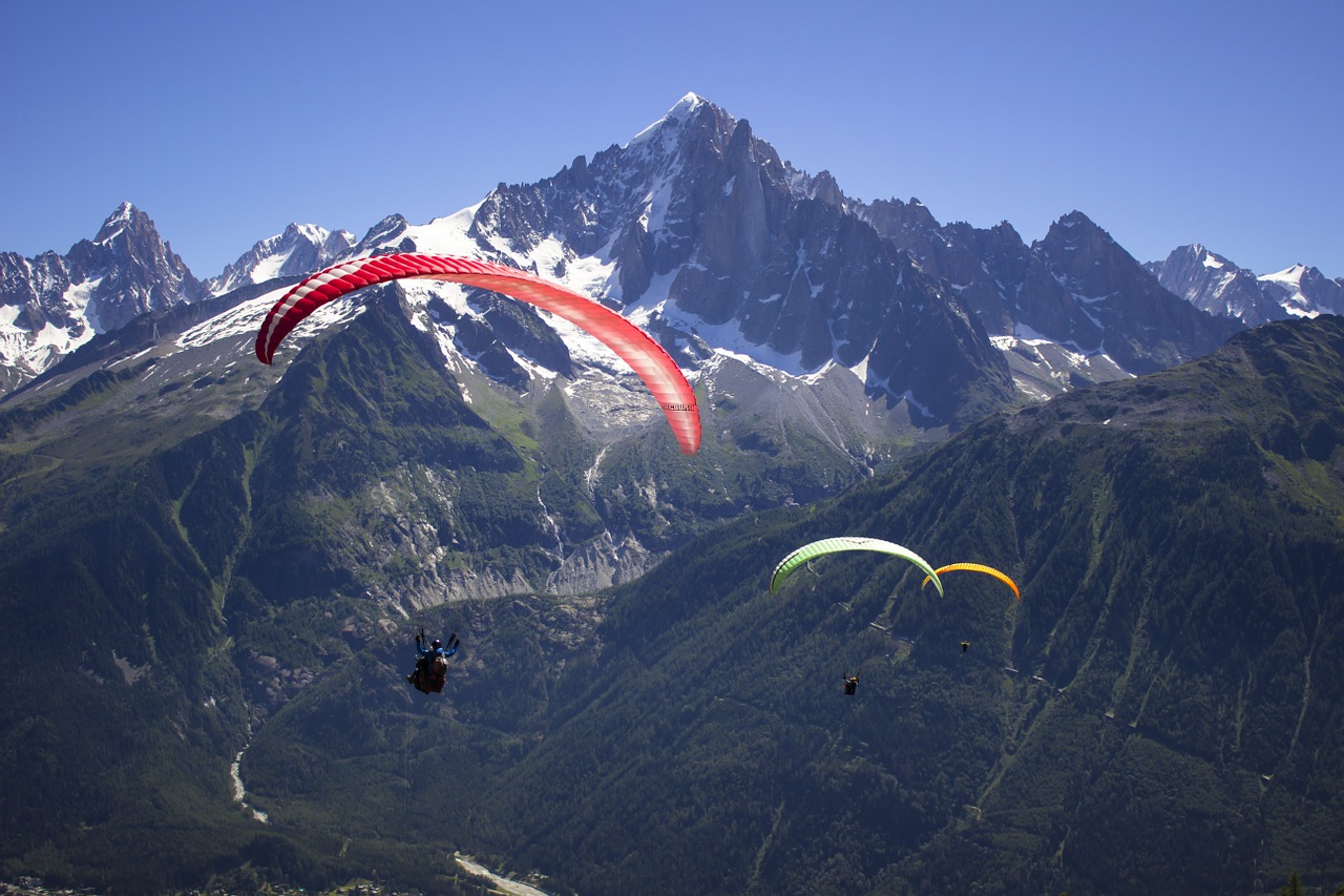 paragliding mountains sport free photo