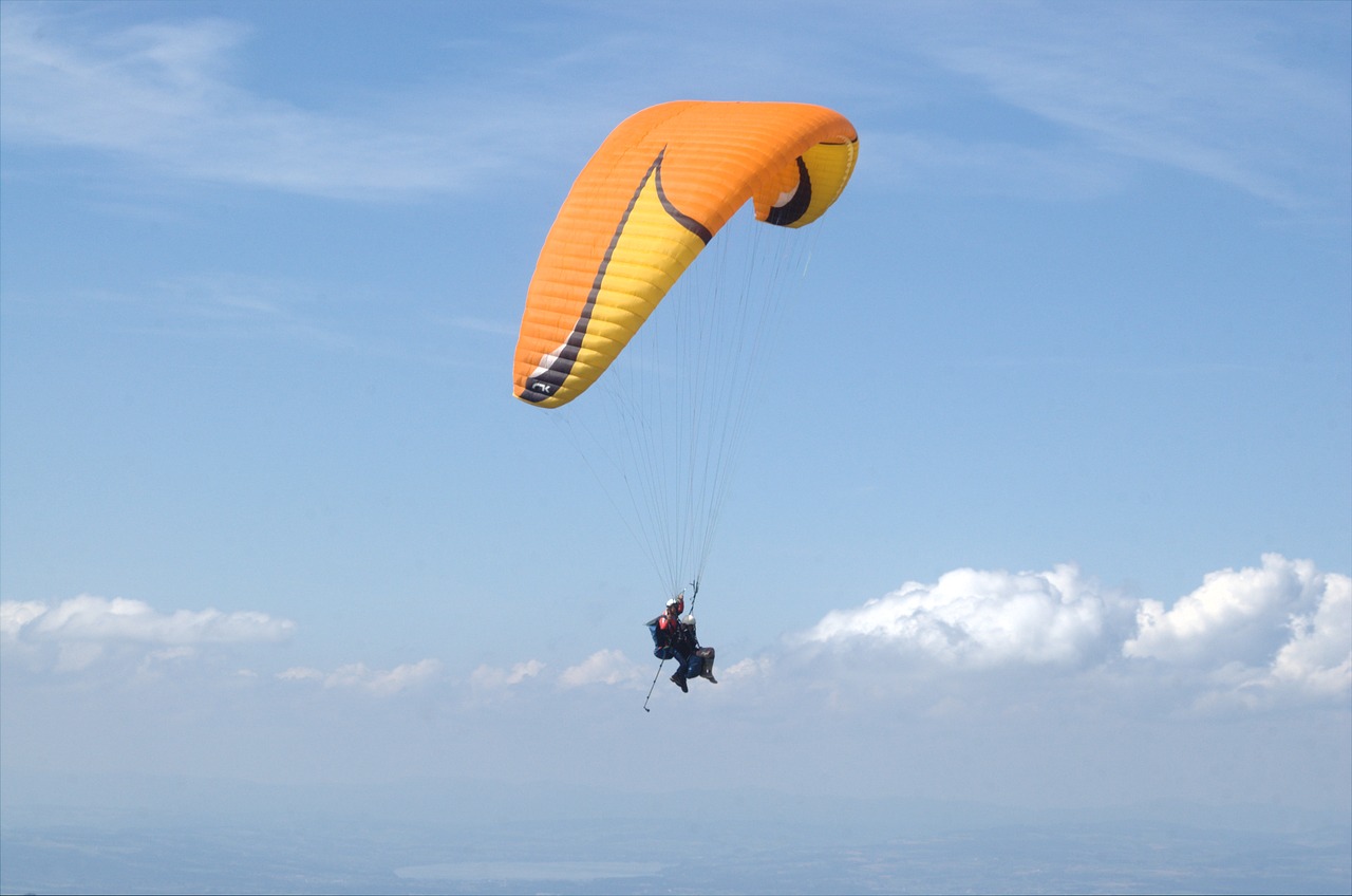 paragliding sport sky free photo