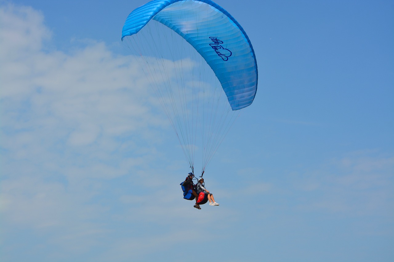 paragliding  paragliding bis place  duo free photo