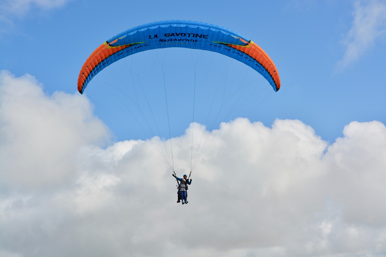 paragliding  take off  landing free photo