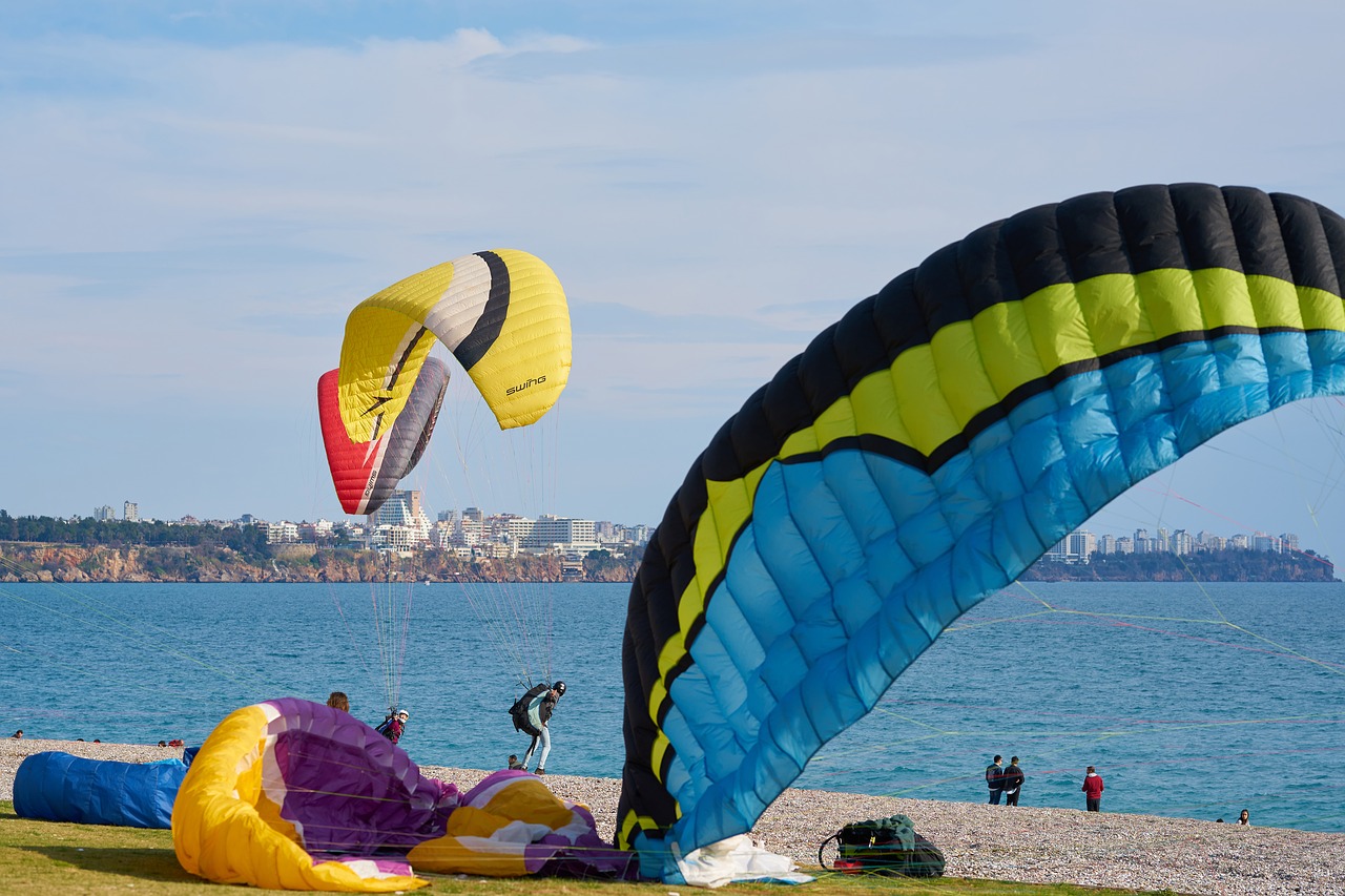 paragliding  parachute  fly free photo