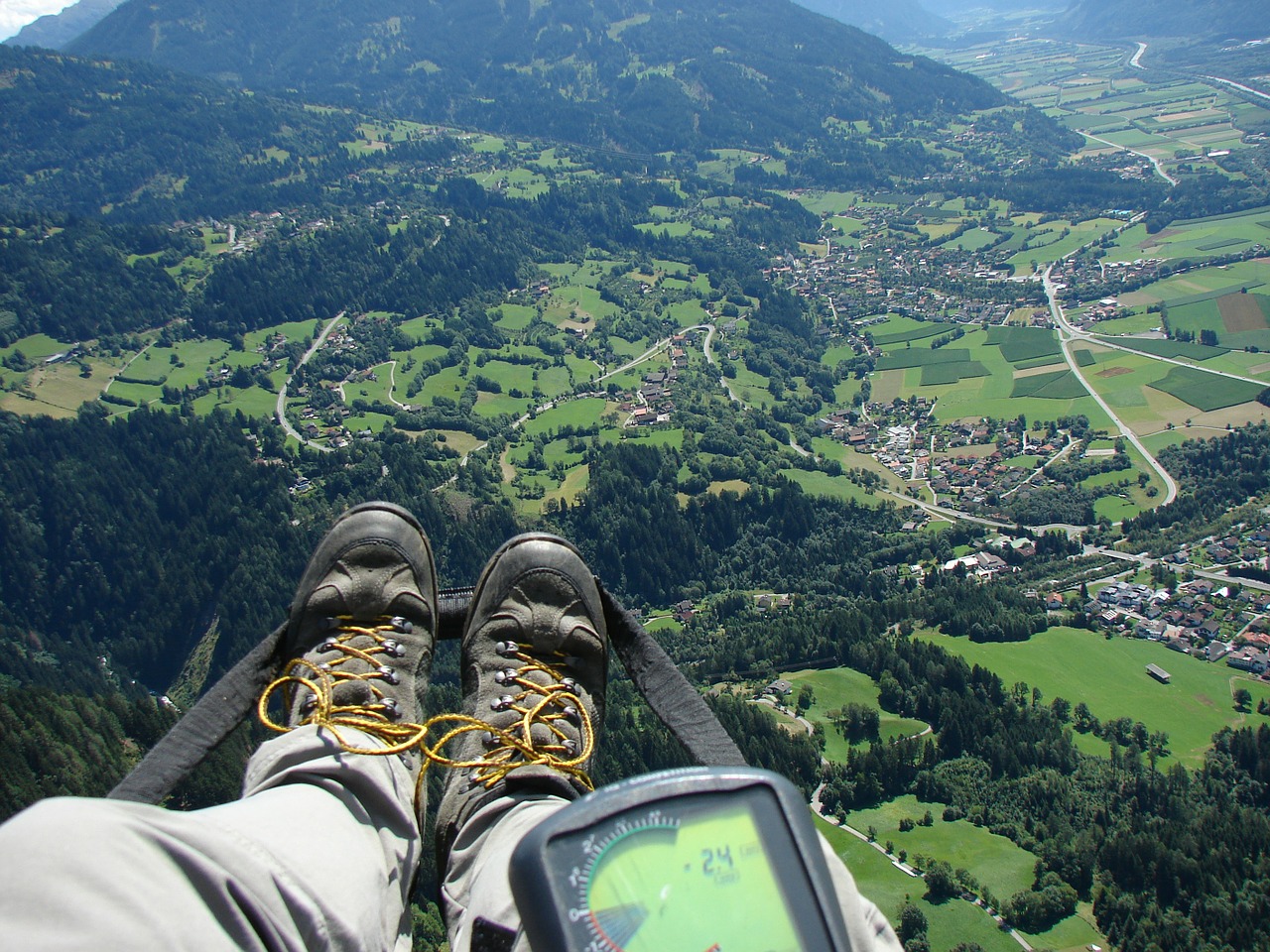 paragliding fly gps free photo