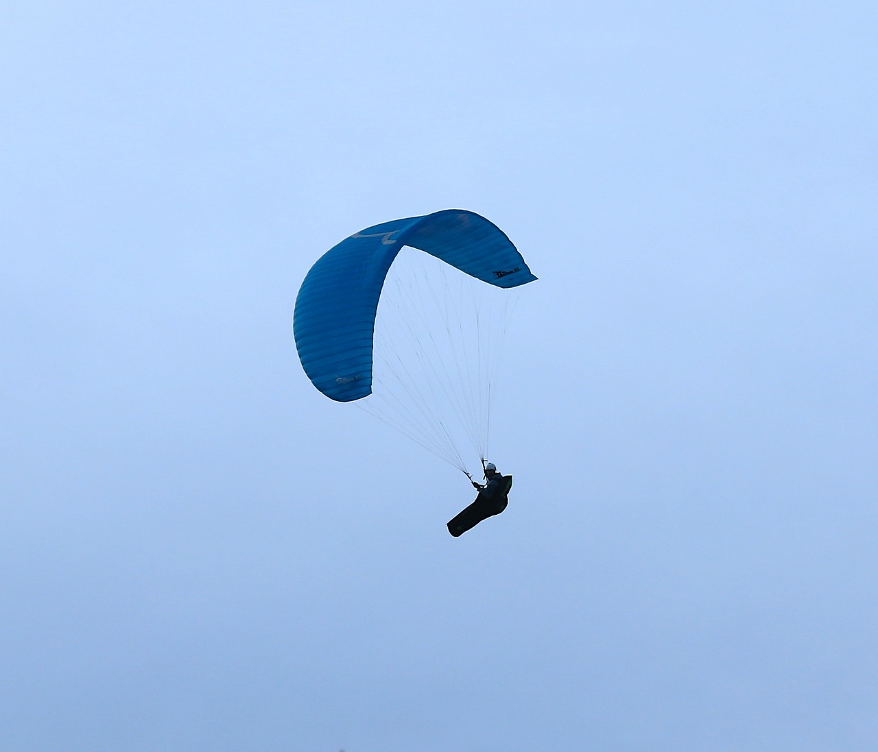 paragliding screen wind free photo