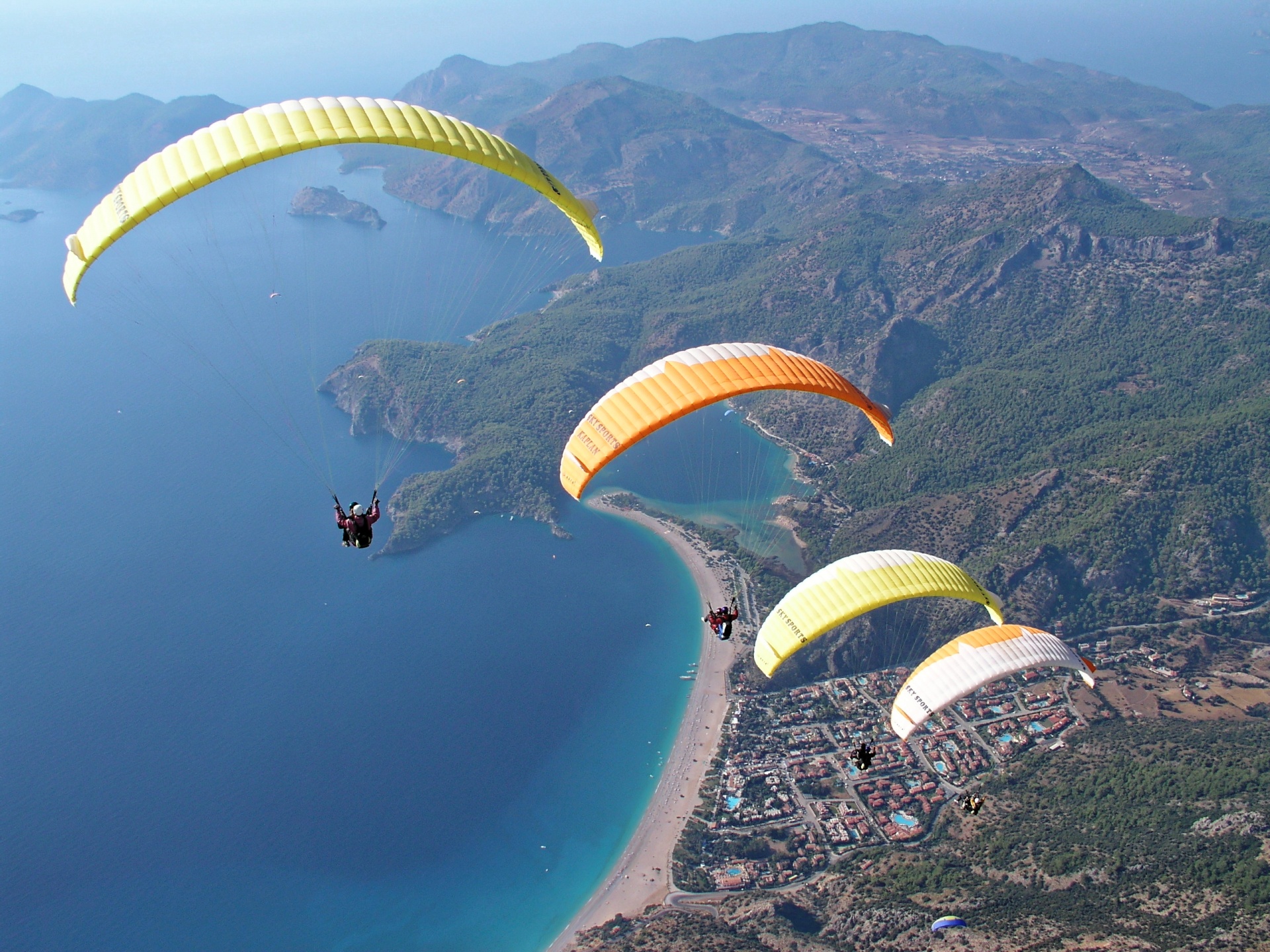 paragliding parachute sky free photo