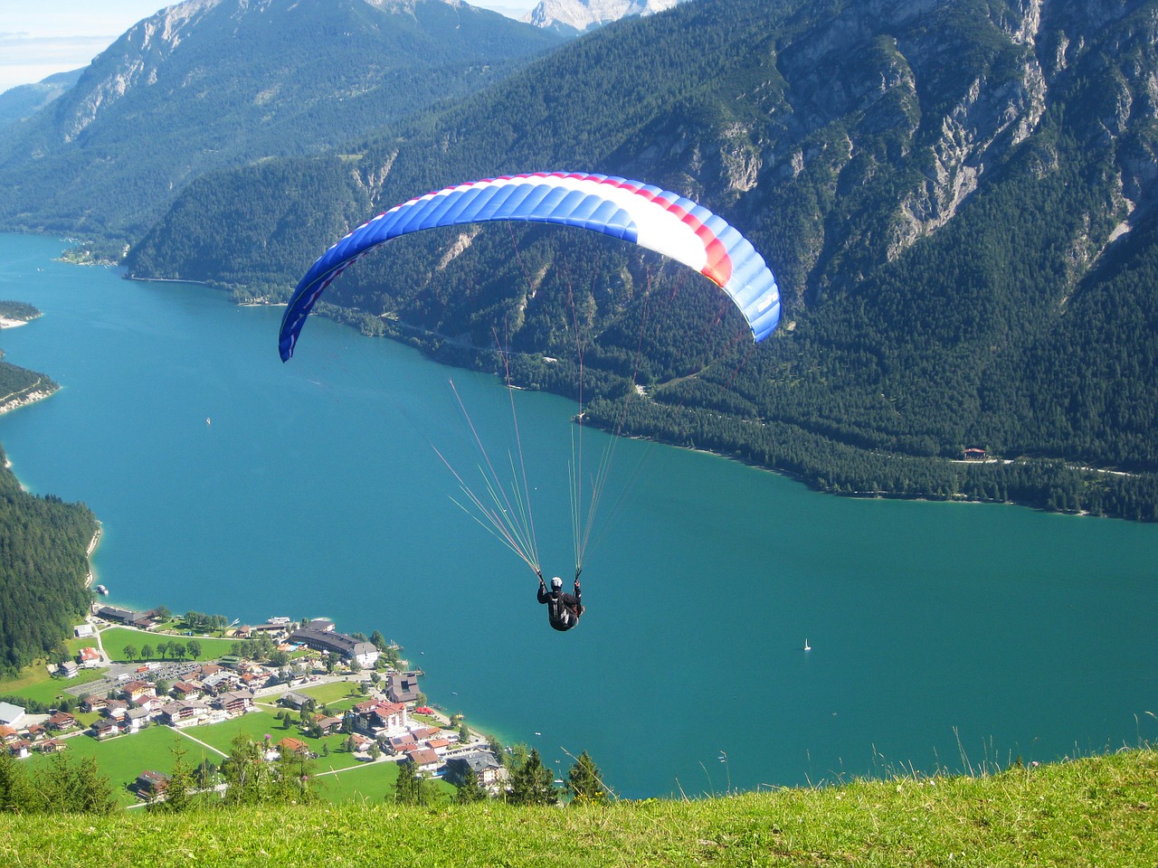 paragliding paraglider fly free photo