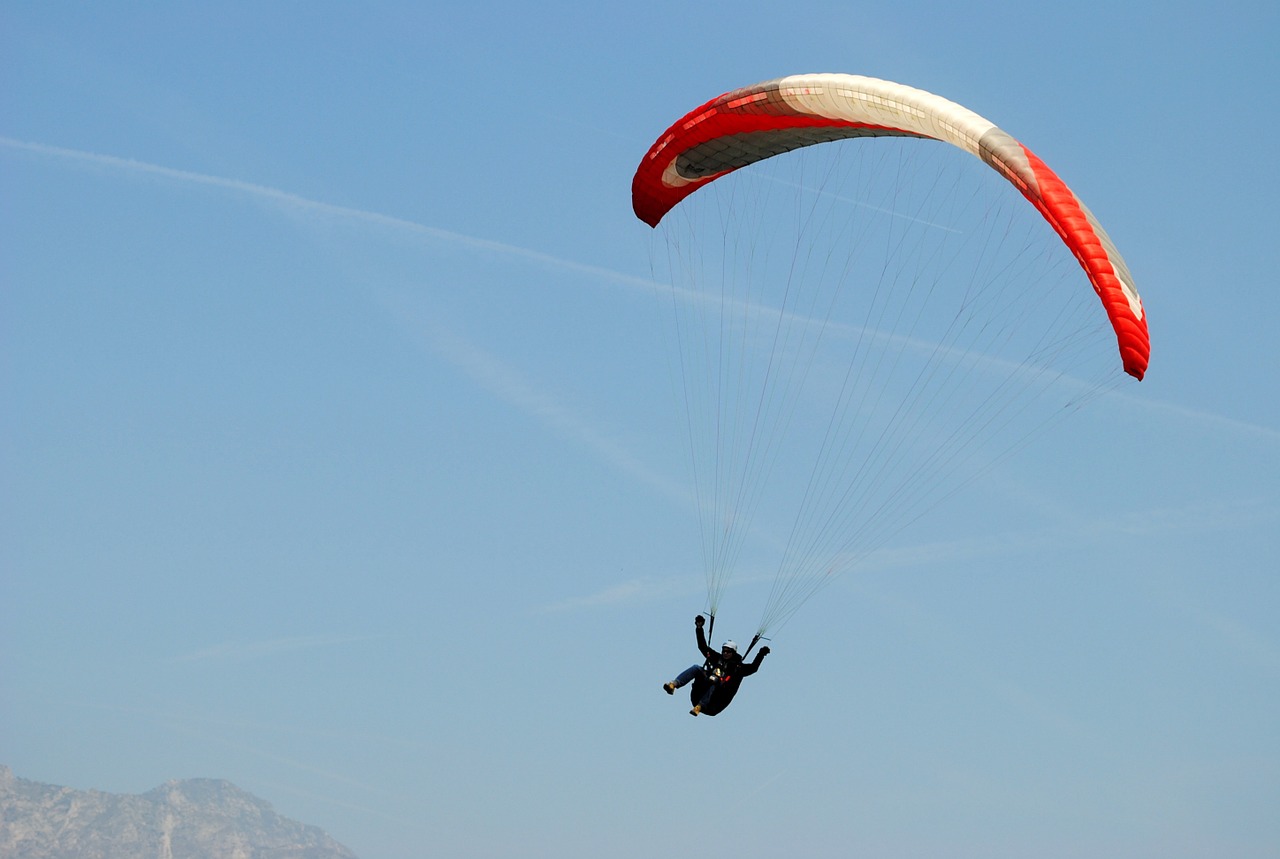 paragliding blue sky parachute free photo