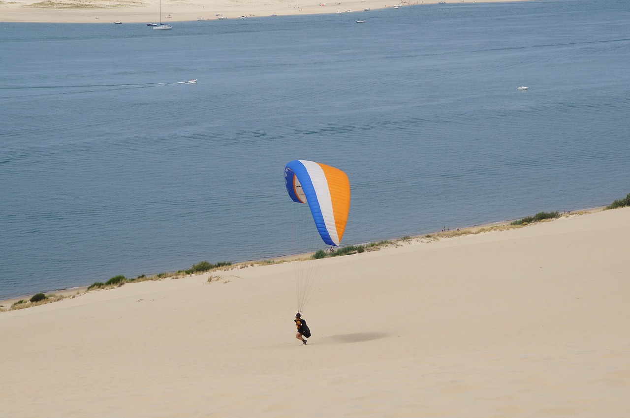 paragliding mountain paraglider free photo