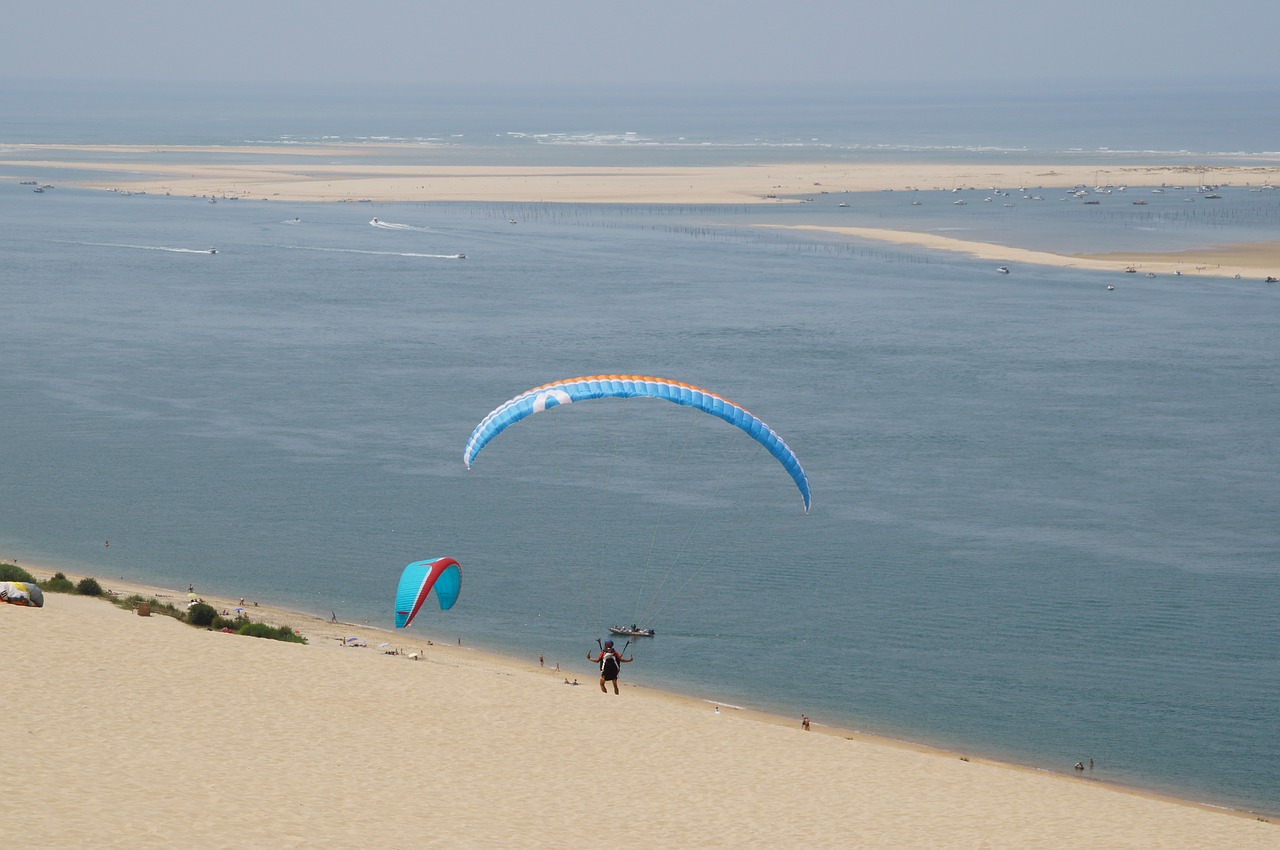 paragliding mountain paraglider free photo