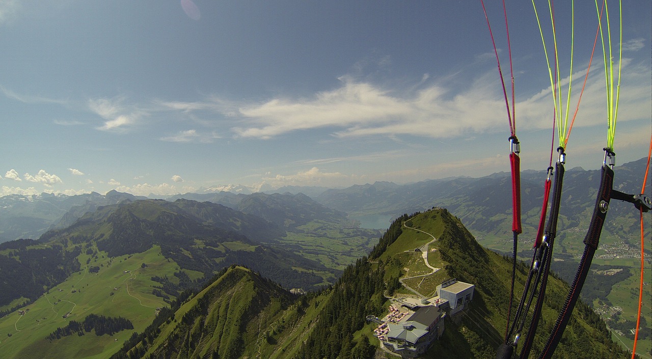 paragliding freedom summit free photo