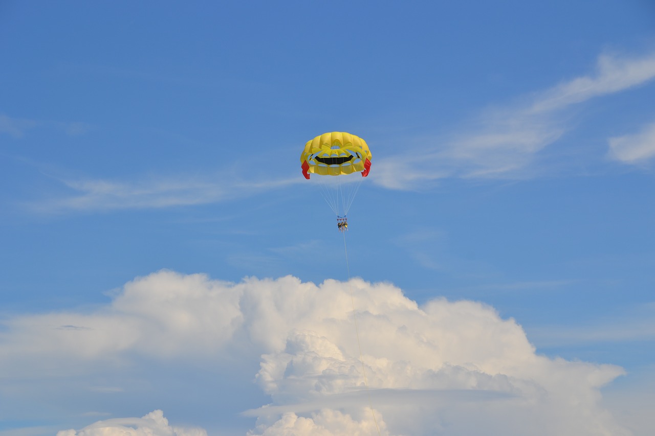 parasailing  sky  blue free photo
