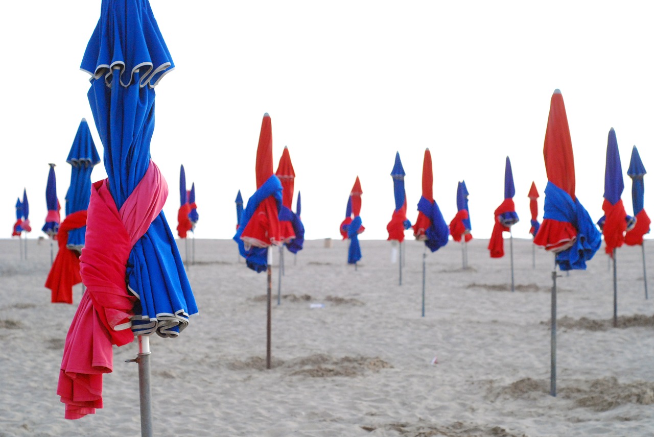 parasols beach deauville free photo