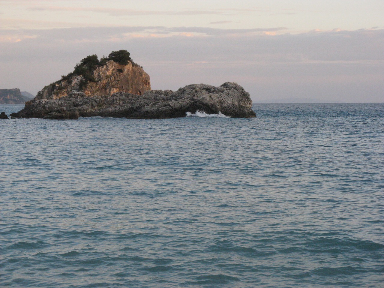 parga sea in the afternoon free photo