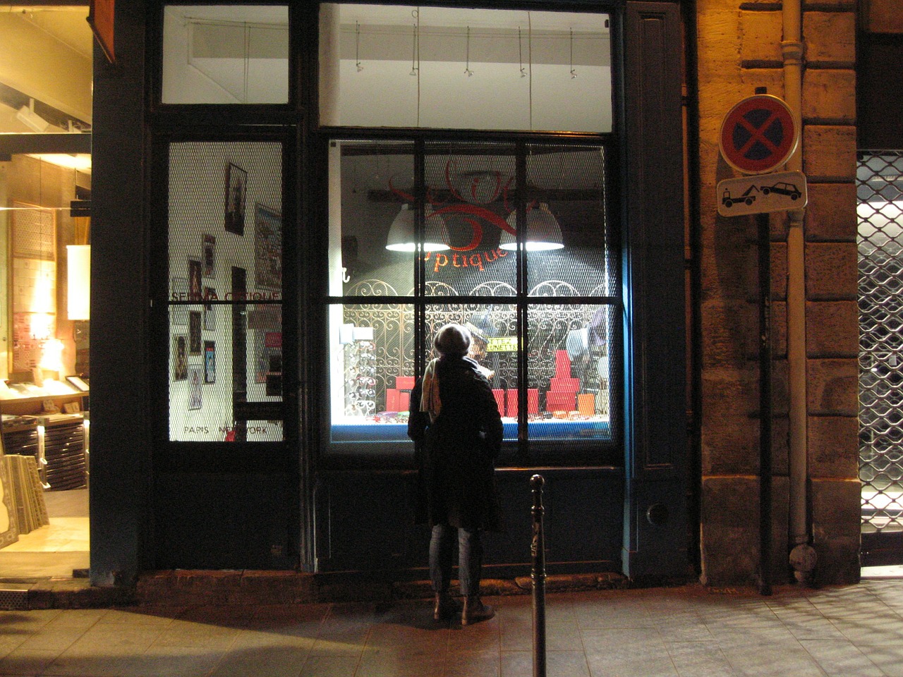 paris night window free photo