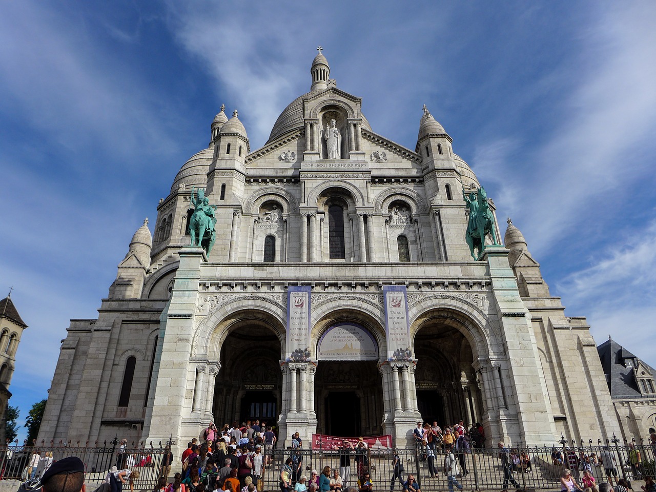 paris sky holiday free photo