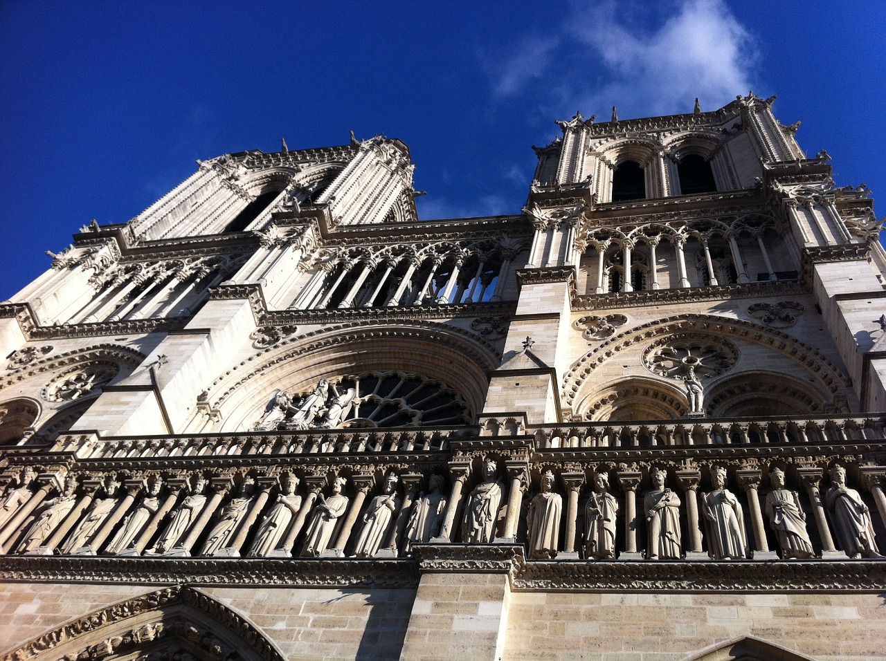 paris notre-dame cathedral free photo