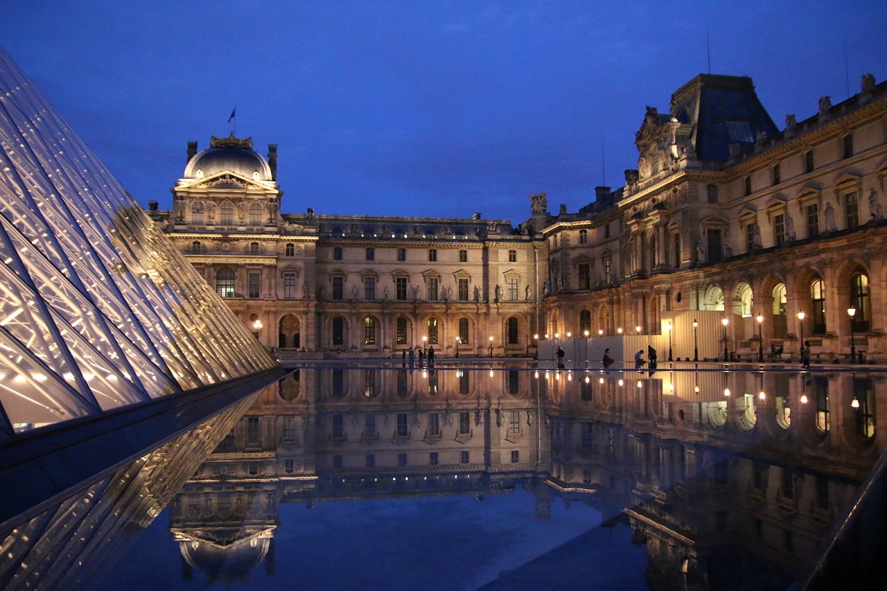the louvre museum night view paris free photo