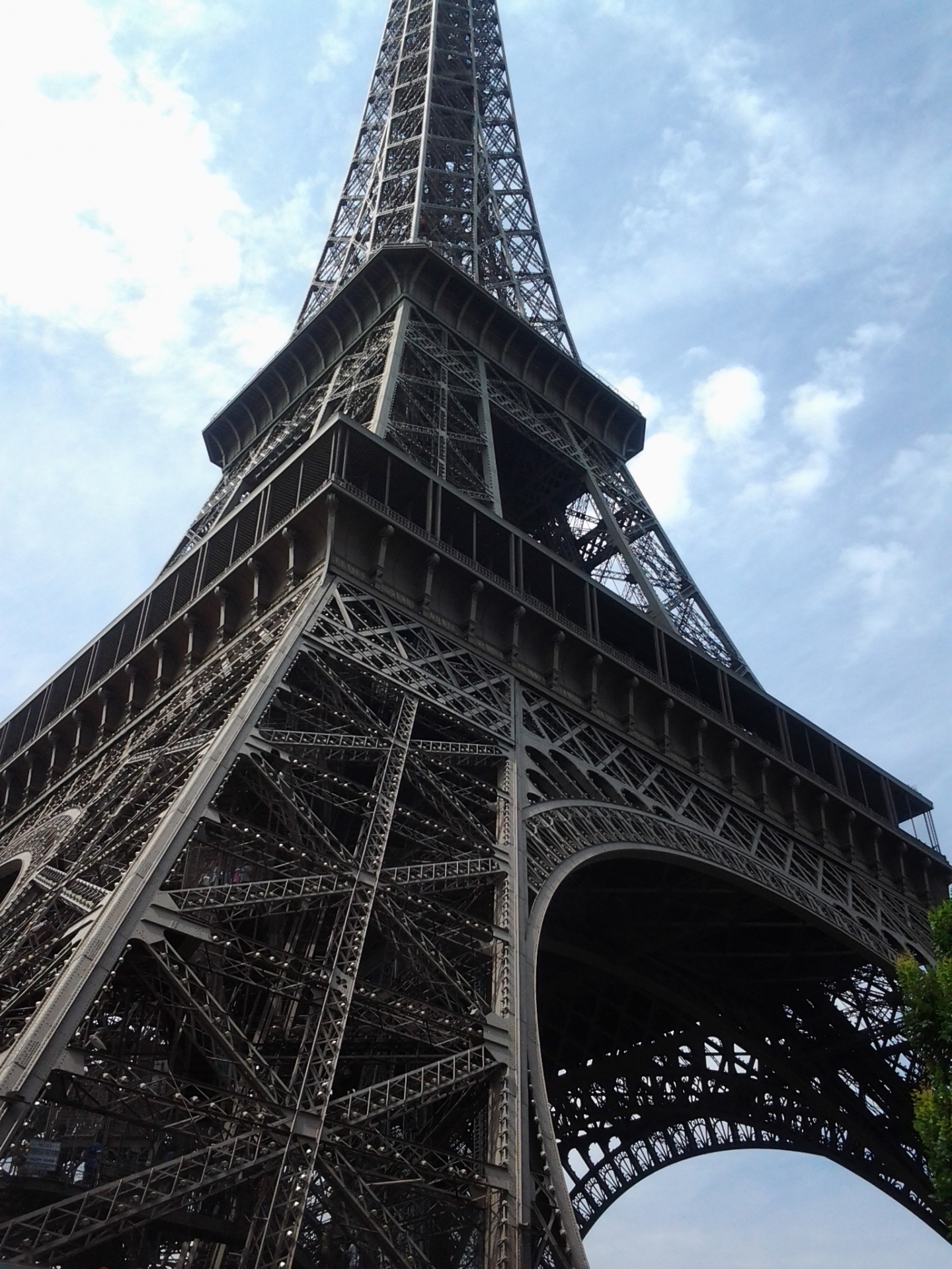 eiffel tower paris free photo