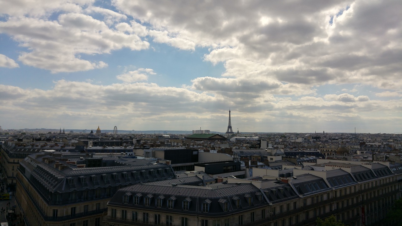 paris eiffel tower cloudy free photo