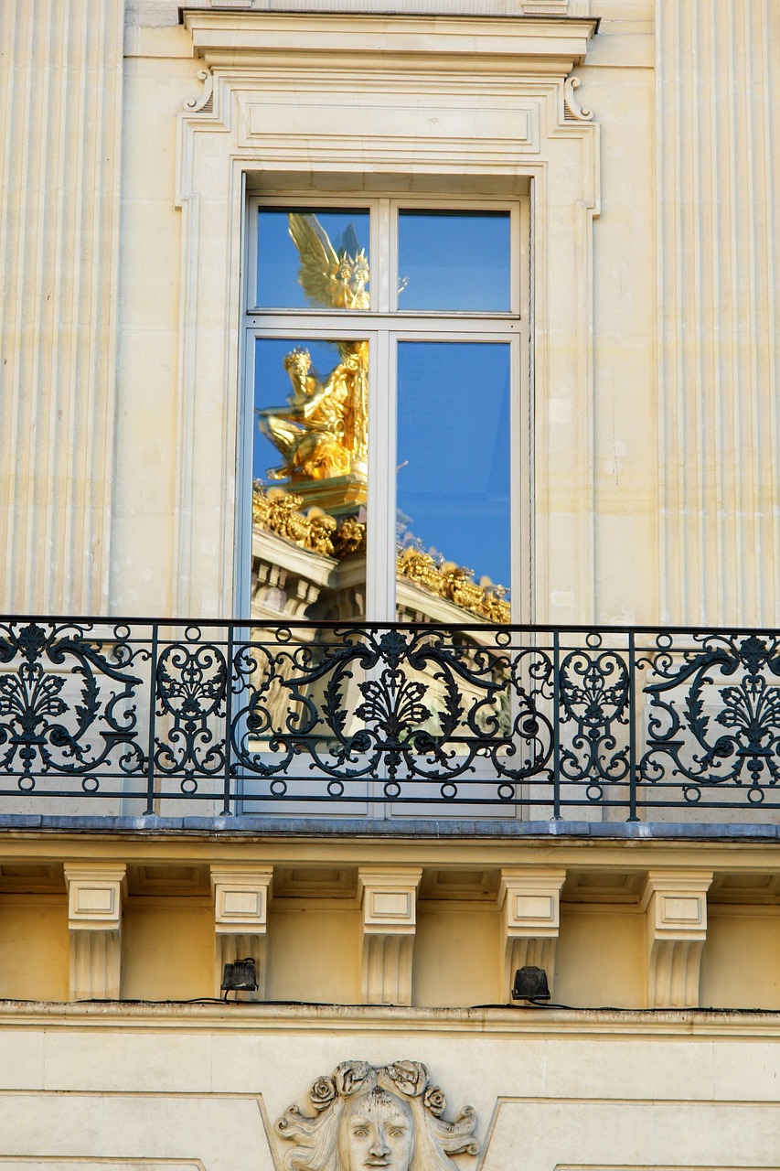 paris facade architecture free photo