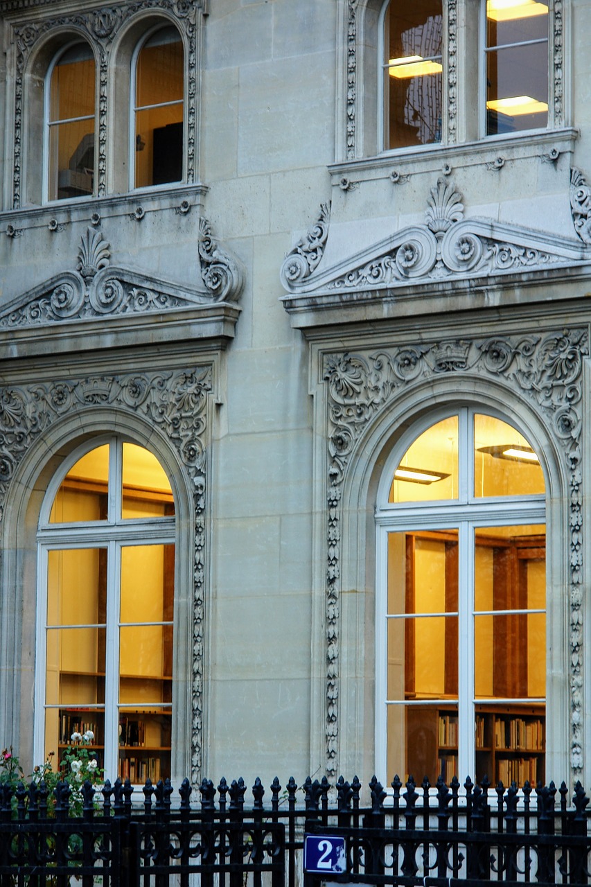 paris facade architecture free photo