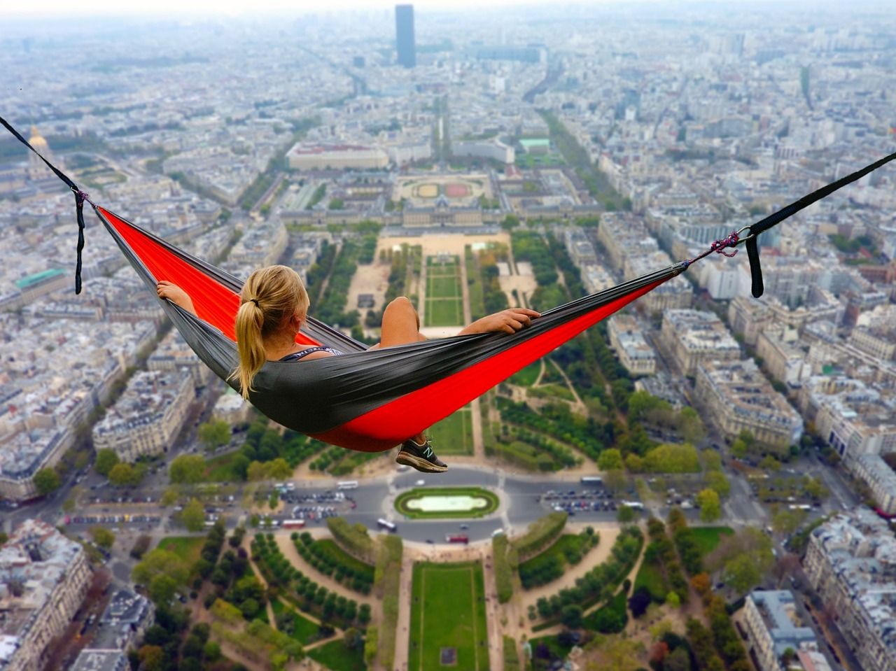 paris girl hammock free photo