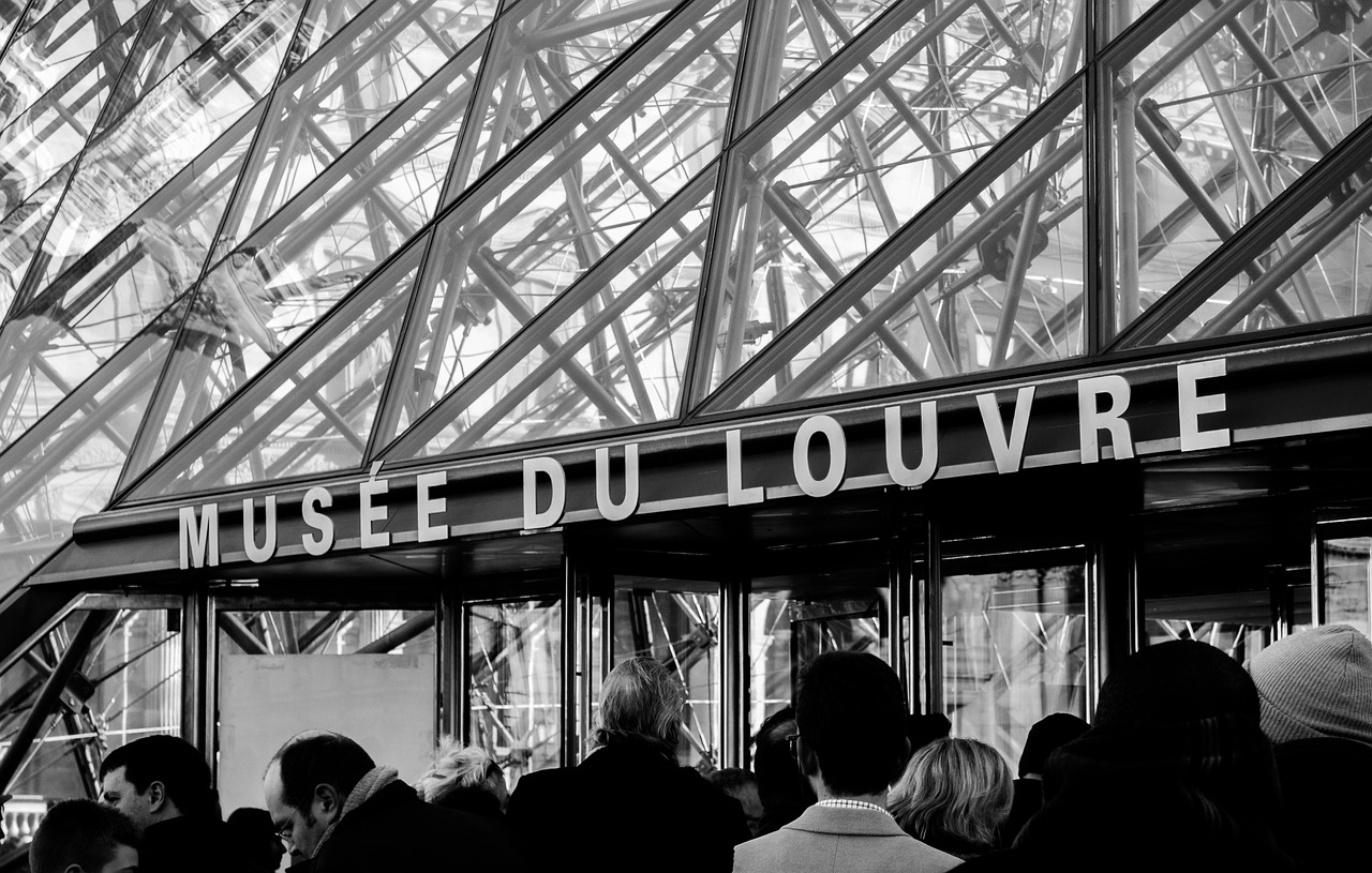 paris louvre musée free photo