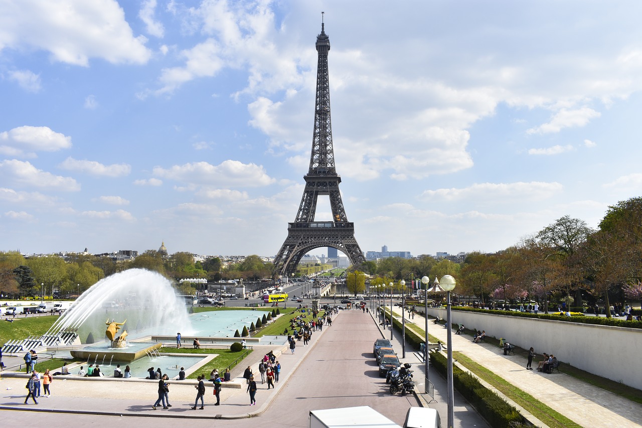 paris france tower free photo