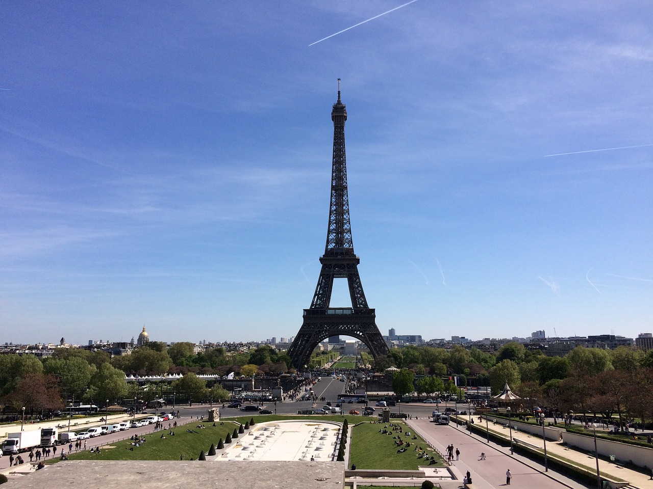 paris eiffel tower place of human rights free photo