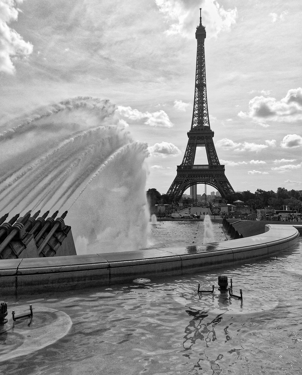 paris tower steel construction free photo