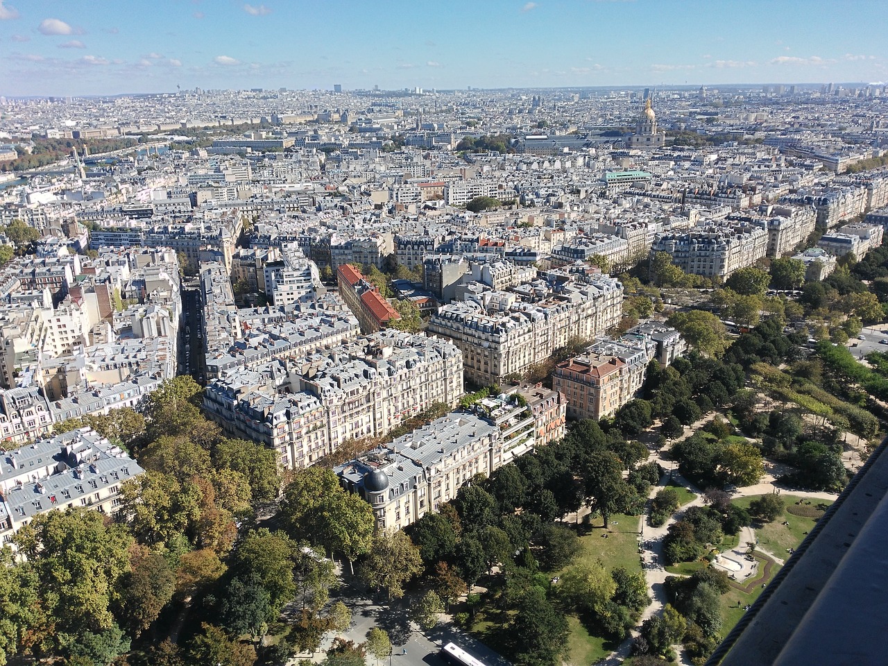 paris eiffel tower free photo