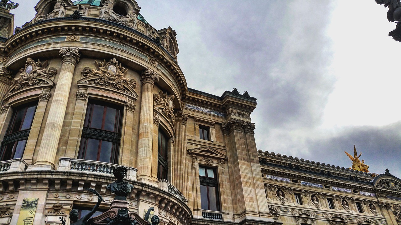 Исторические здания Парижа