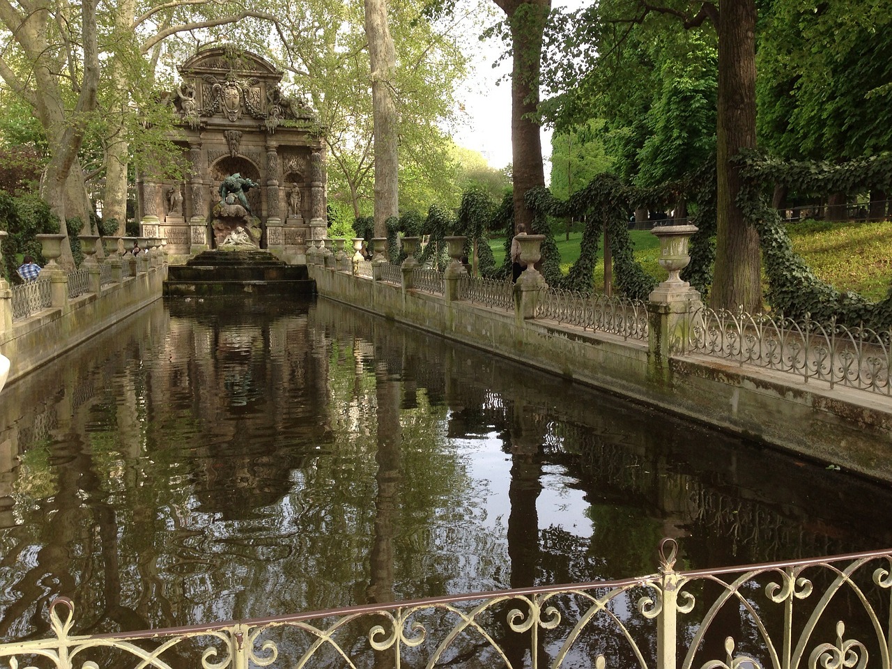 paris palais du luxembourgh urban free photo