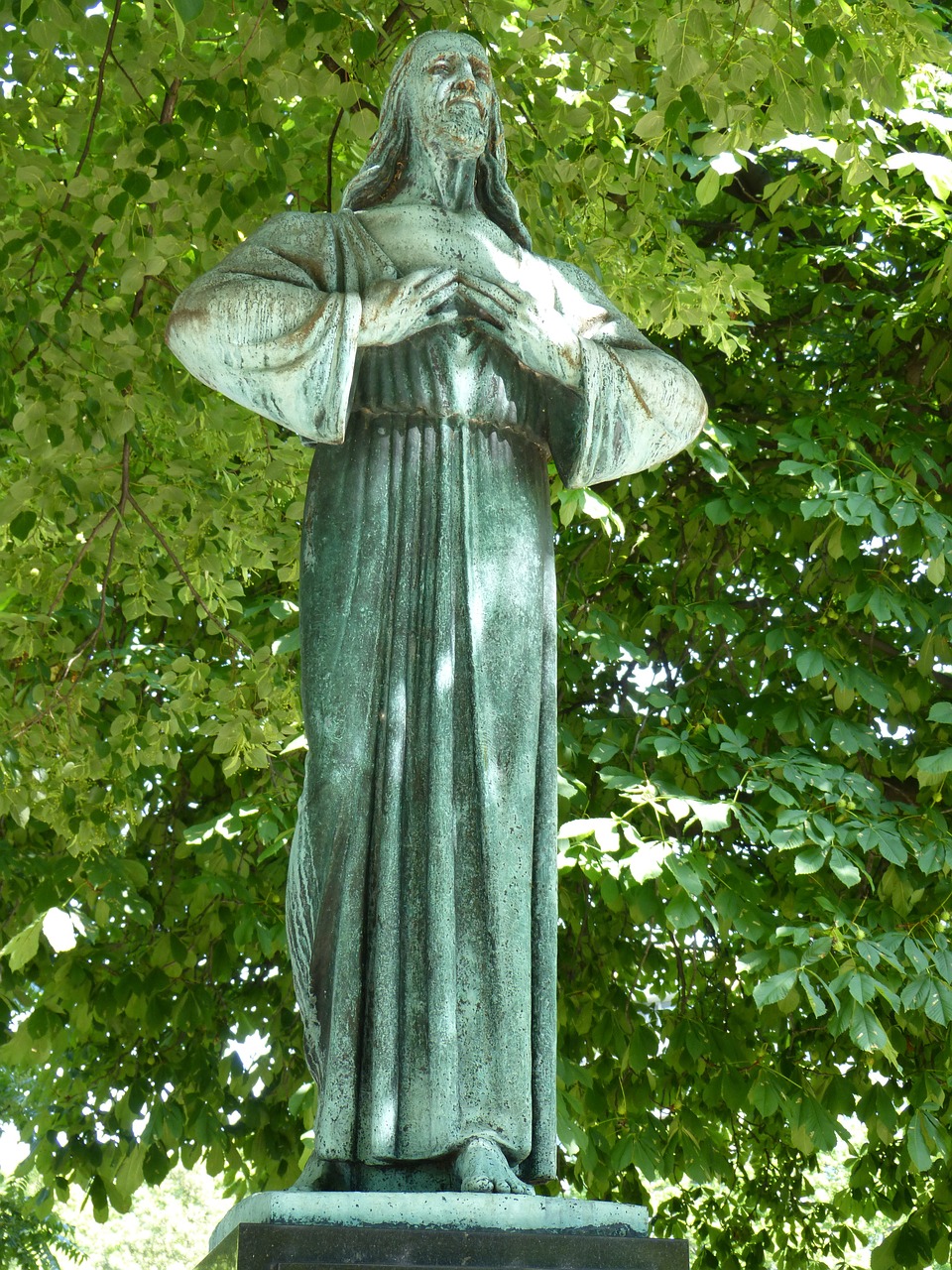 paris cemetery père lachaise free photo