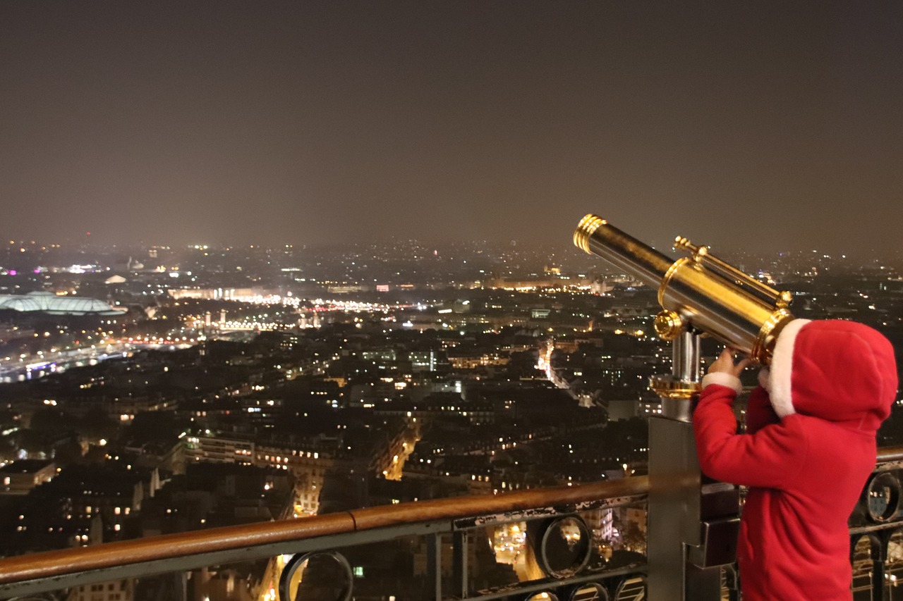 paris  eiffel tower  child free photo