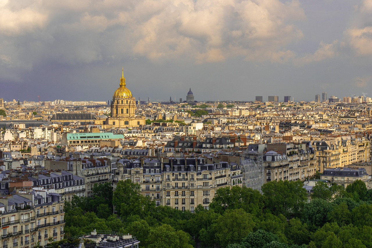 paris  big city  urban landscape free photo