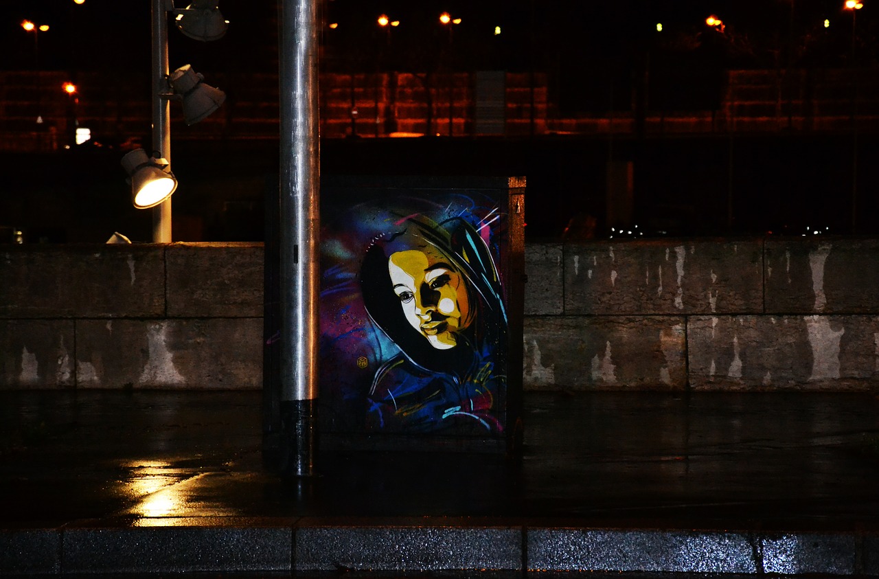 paris graffiti docks free photo