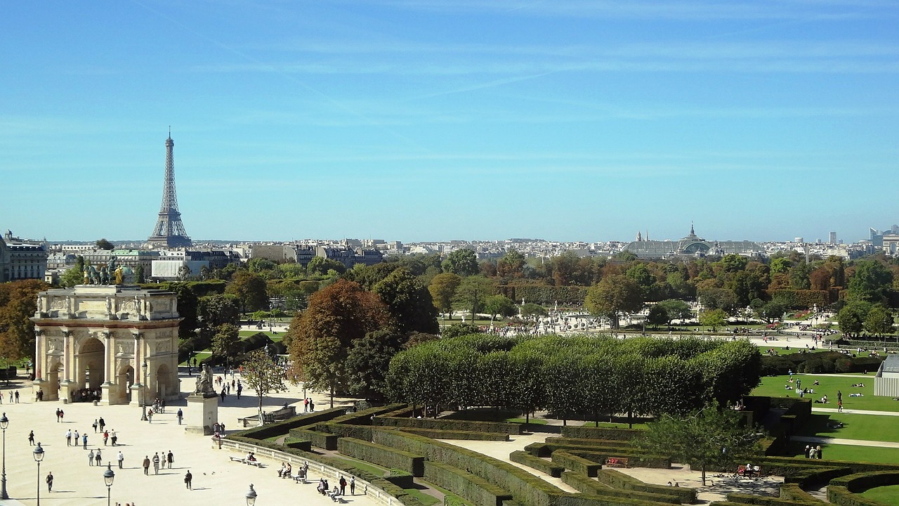 paris eiffel tower louvre free photo