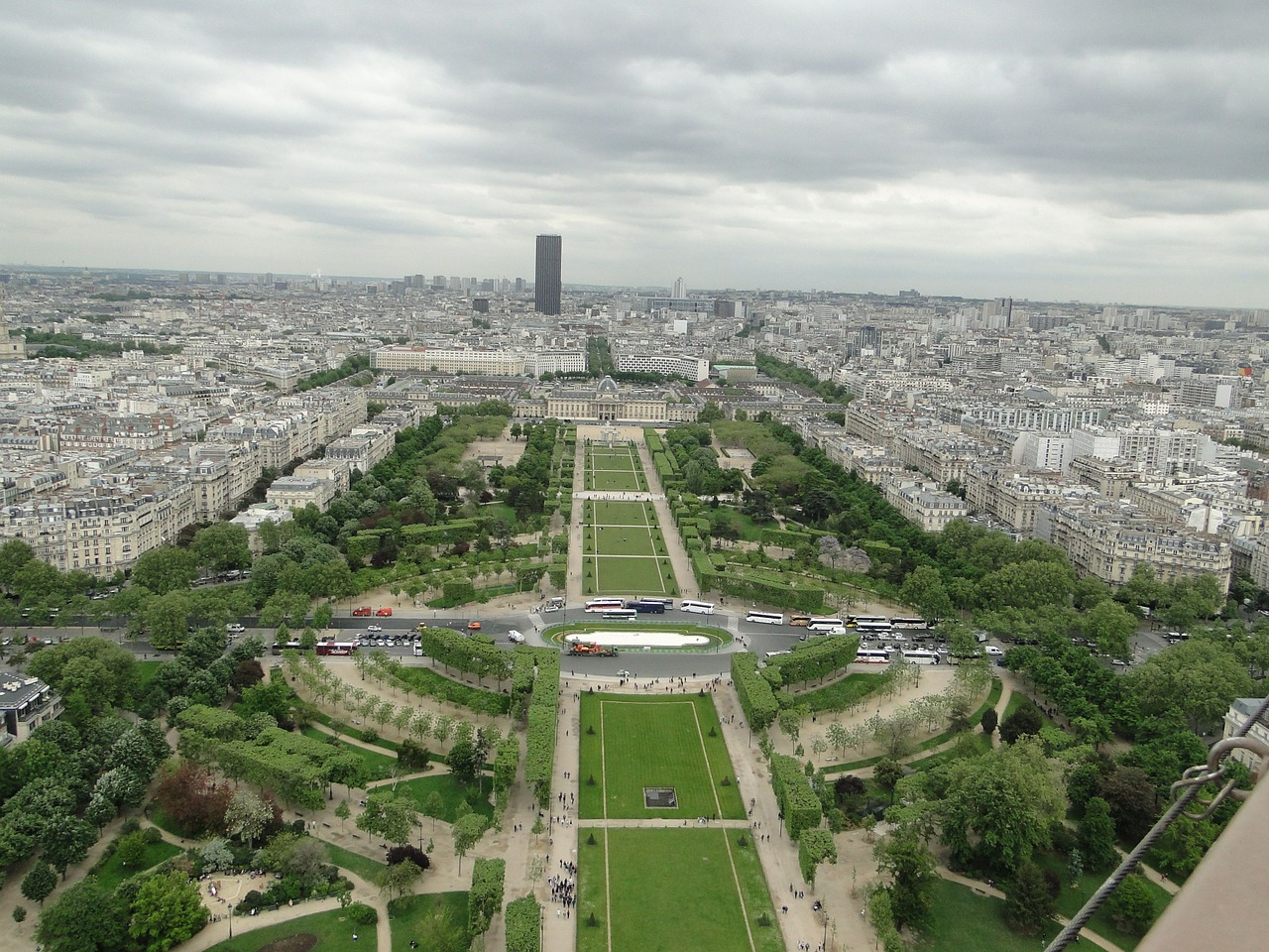 paris eiffel city free photo