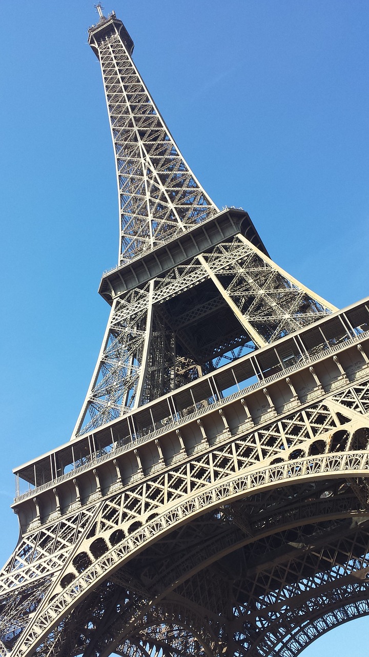paris tower landmark free photo