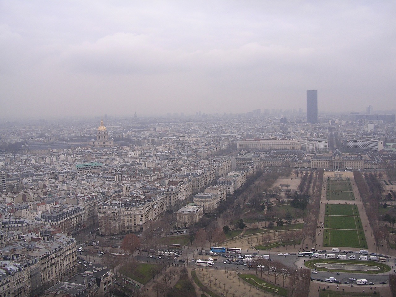 paris pollution city free photo